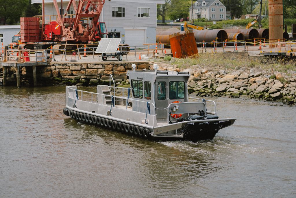 Construction workboat on Connecticut River